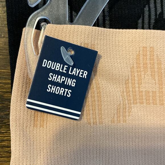 New with tags Nautica seamless‎ tag free shaping mid thigh slip shorts 2 pack - Picture 4 of 10